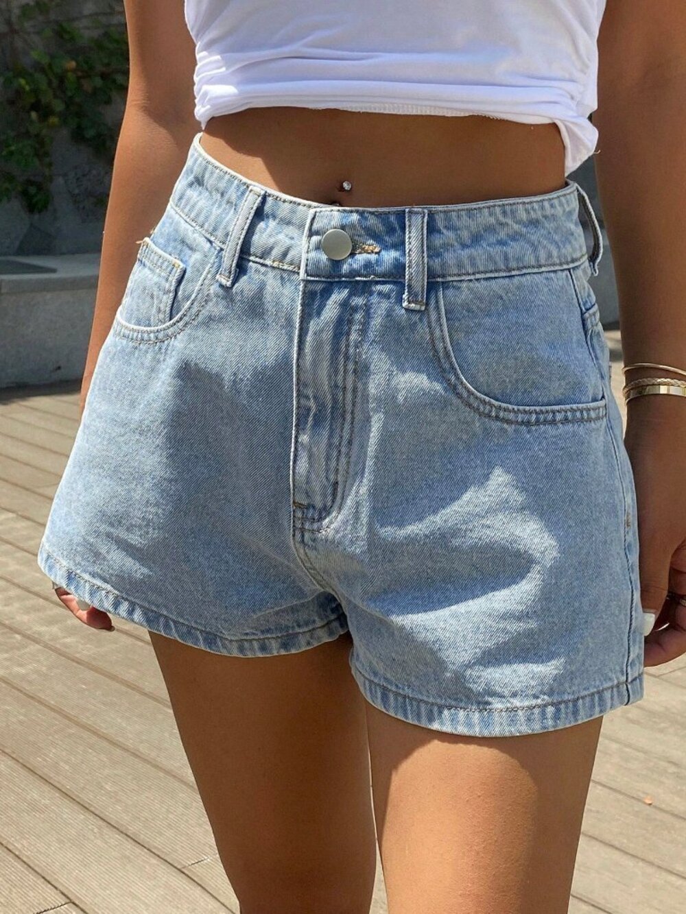 Light Wash Casual Women's A-Line Street Denim Shorts
